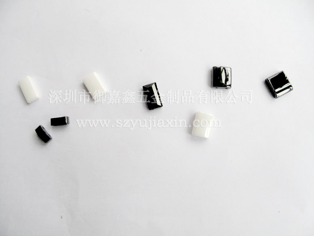 陶瓷粉末打针成型 CIM粉末打针 陶瓷粉末打针成形 陶瓷金饰打针成型 陶瓷手机打针成型 陶瓷金饰配件 陶瓷手机配件 深圳市御嘉鑫五金成品无限公司